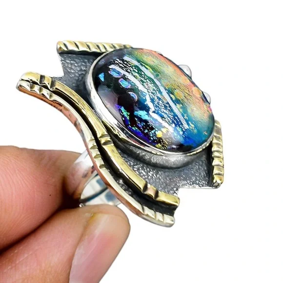 Dichroic glass ring - Picture 4 of 5